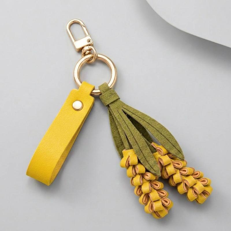 Multi-color PU Leather Flower Keychain 1Pcs Handwoven Portable Pendant Hanger for Backpack Car Key Daily Decor Travel Souvenir