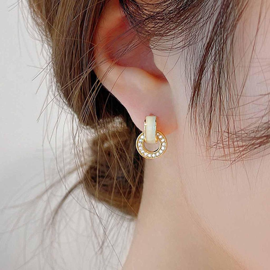 2024 Trendy Elegant Zircon Stud Earrings: Simple, Short, and Personalized Style