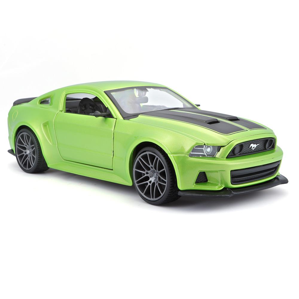Maisto 1:24 2014 Ford Mustang Street Racer Highly-detailed Die-cast Precision Model Car Model Collection Gift