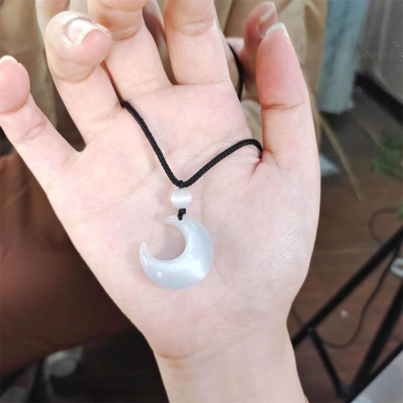 Resin Cat Eye Moon Necklace Black/White Moon Pendant Necklace Jewelry New Chinese Style Simple Clavicle Chain Women Men