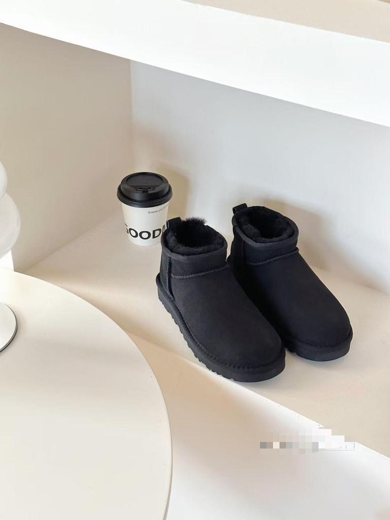 Sangpo Village Damen Winter Schneestiefel aus Schaffell - Zhou Dongyu Stil, Dicke Sohle, Kurzes Baumwoll-Design