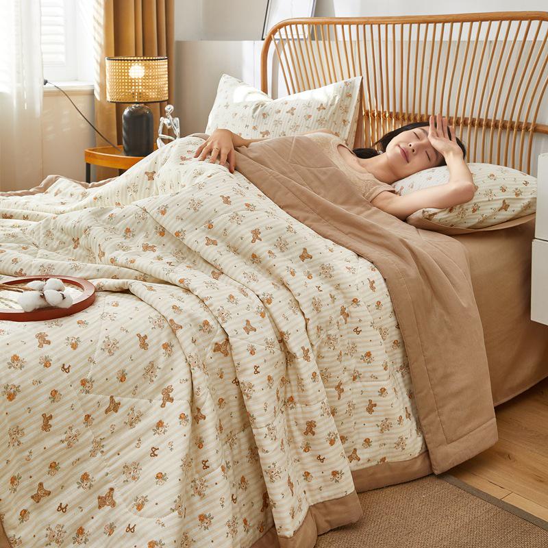 Summer Cool 100% Cotton Double Layer Gauze Quilt Set