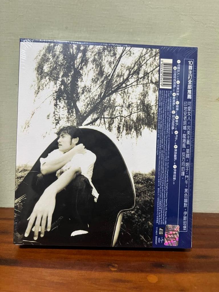 [USED] Jay Chou JAY CD Taiwanese version Jay Chou