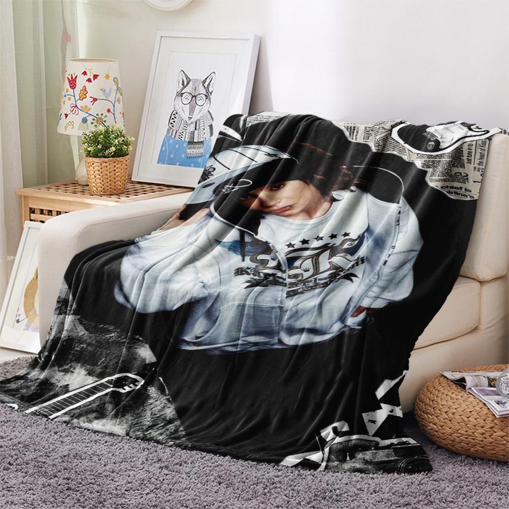 1 Stück Tom Kaulitz Print Flanelldecke, Hohe Qualität, Bequem für alle Jahreszeiten, Heimdekoration, Wärme und Komfort, Perfekt für Weihnachtsgeschenke