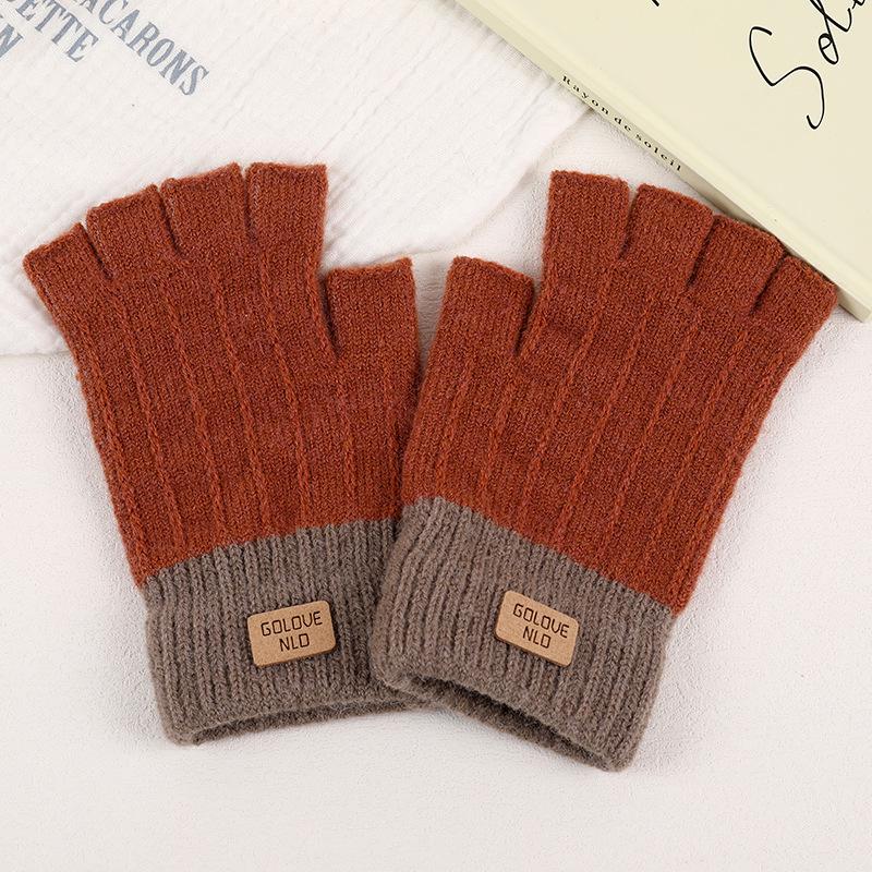 

Korean Style Women s Knitted Touchscreen Half-Finger Gloves - Warm, Non-Slip, Cold-Proof for Autumn & Winter One Size темно-красного