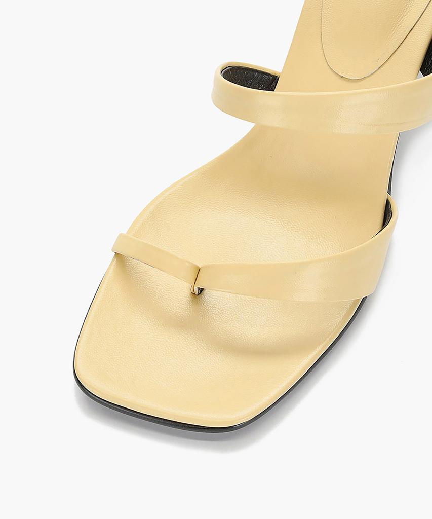 Recur Ecur Asymmetrical Detail Sandal Heel Butter 1281
