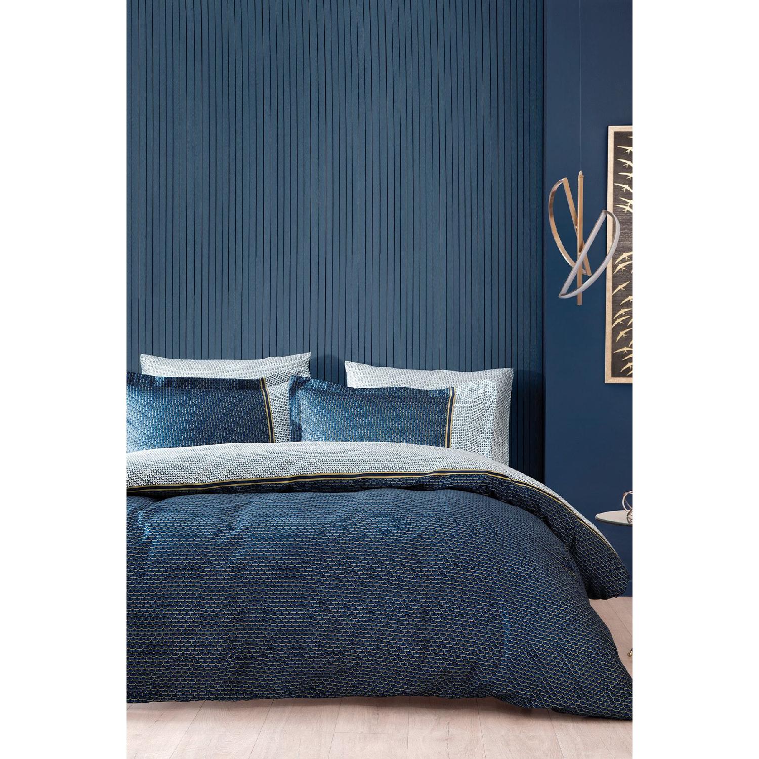 

Arch Double Satin Duvet Cover Set - Navy Blue бездна