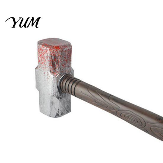 Realistischer Plastikhammer Fake Requisite, Leichter Vorschlaghammer für Halloween-Kostüm Detailliertes Zubehör, Gruselige Kunstblut-Waffe Cosplay, Gruselige Requisite Cosplay