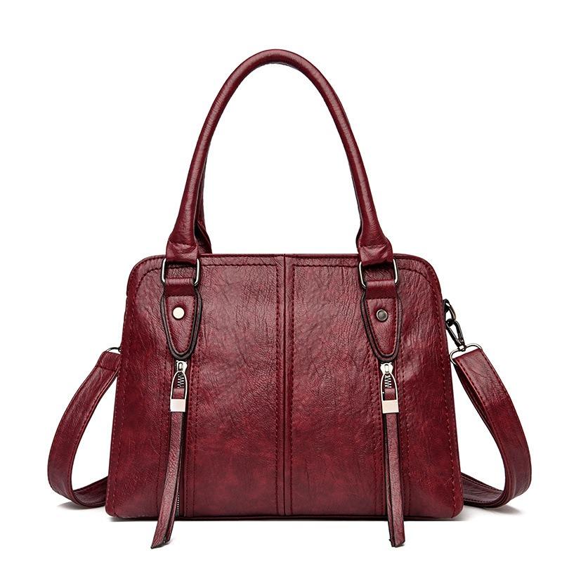 Large Capacity Commuter Tote Bag High Quality Leather Shoulder Locomotive Bag Retro Handbag Generation