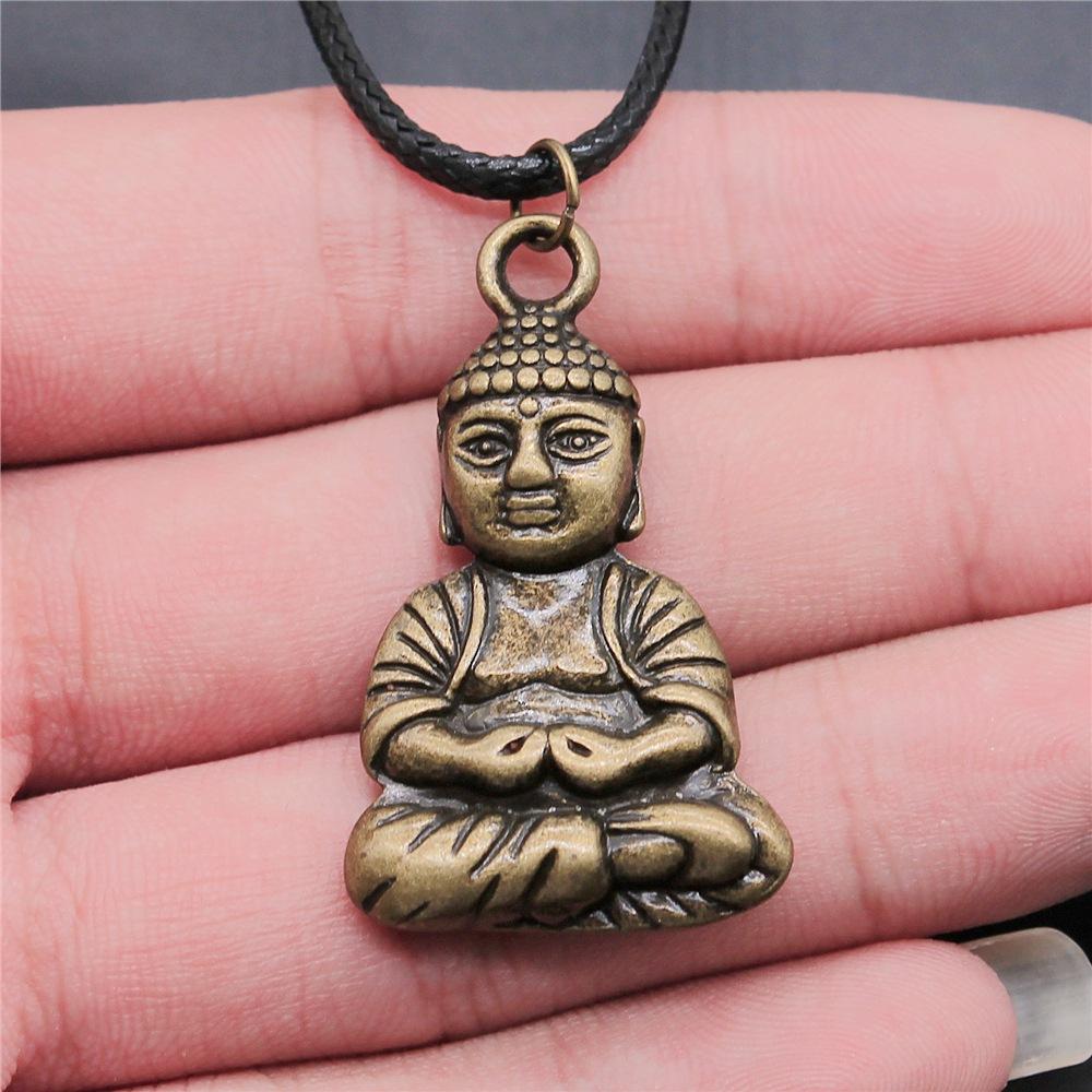 17 stilar Buddha-staty Hänge Halsband Svart Läderkedja Halsband Fabrikspris Handgjorda Smycken