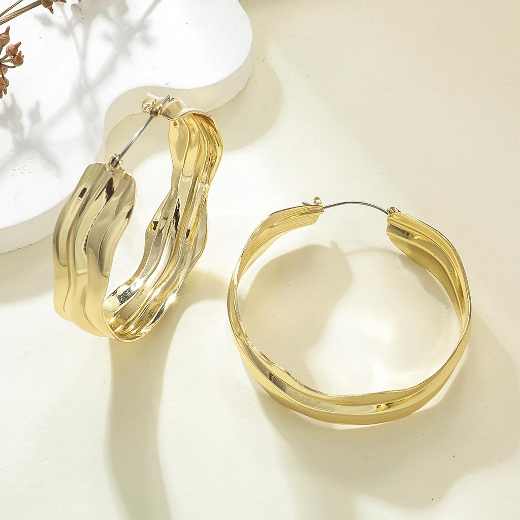 European and American Jewelry Fashion Personality Exaggerated Irregular Cold Wind Metal Earrings C-shaped Large Earrings Earrings