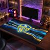 Leeds United Niestandardowa Duża Podkładka pod Mysz, Personalizowany Nadruk z Nazwą, Antypoślizgowa Mata na Biurko z Logo Piłkarskim, Prezent dla Gracza