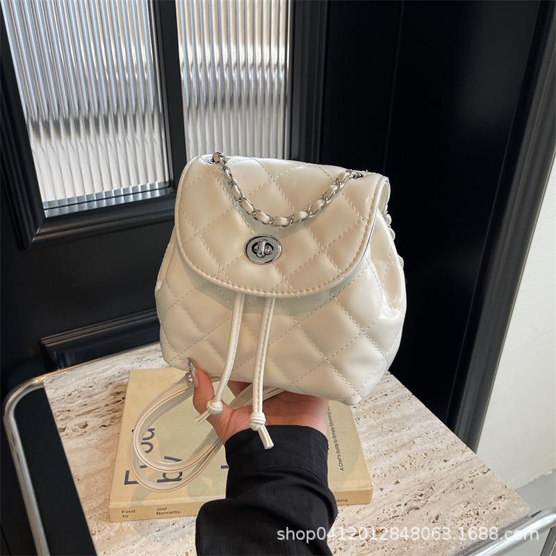Summer Foreign Style Chain Backpack Bag 2025 New Korean Version Ins Travel Small Backpack Niche Design Shoulder Bag