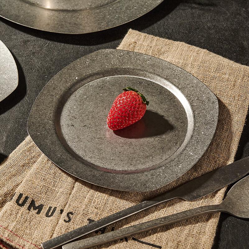 Retro Japanese Style Square Serving Plates