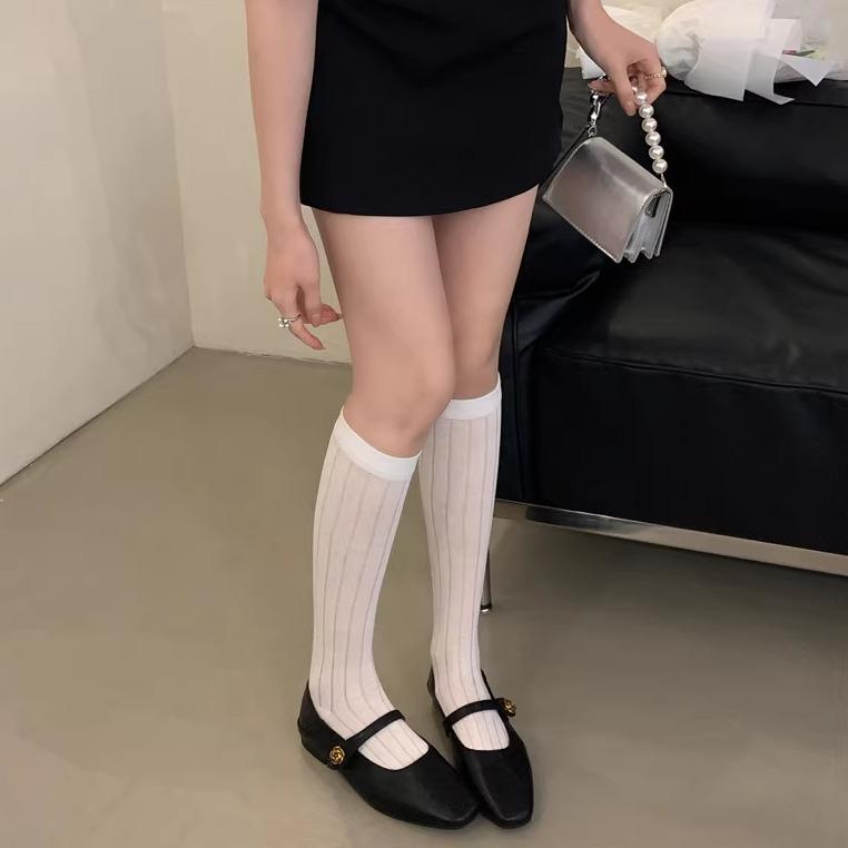 

Spring and autumn chic soft sole soft leather square head shallow mouth one-word buckle flat heel Mary Jane shoes 35 чорний