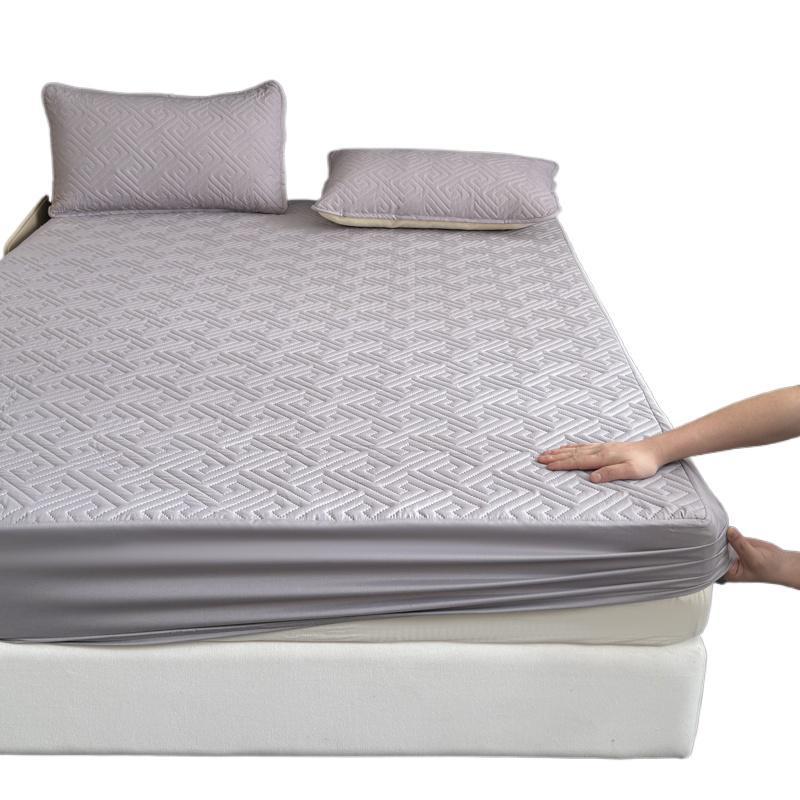 Waterproof Quilted Anti-Stain Anti-Slip Mattress Protector