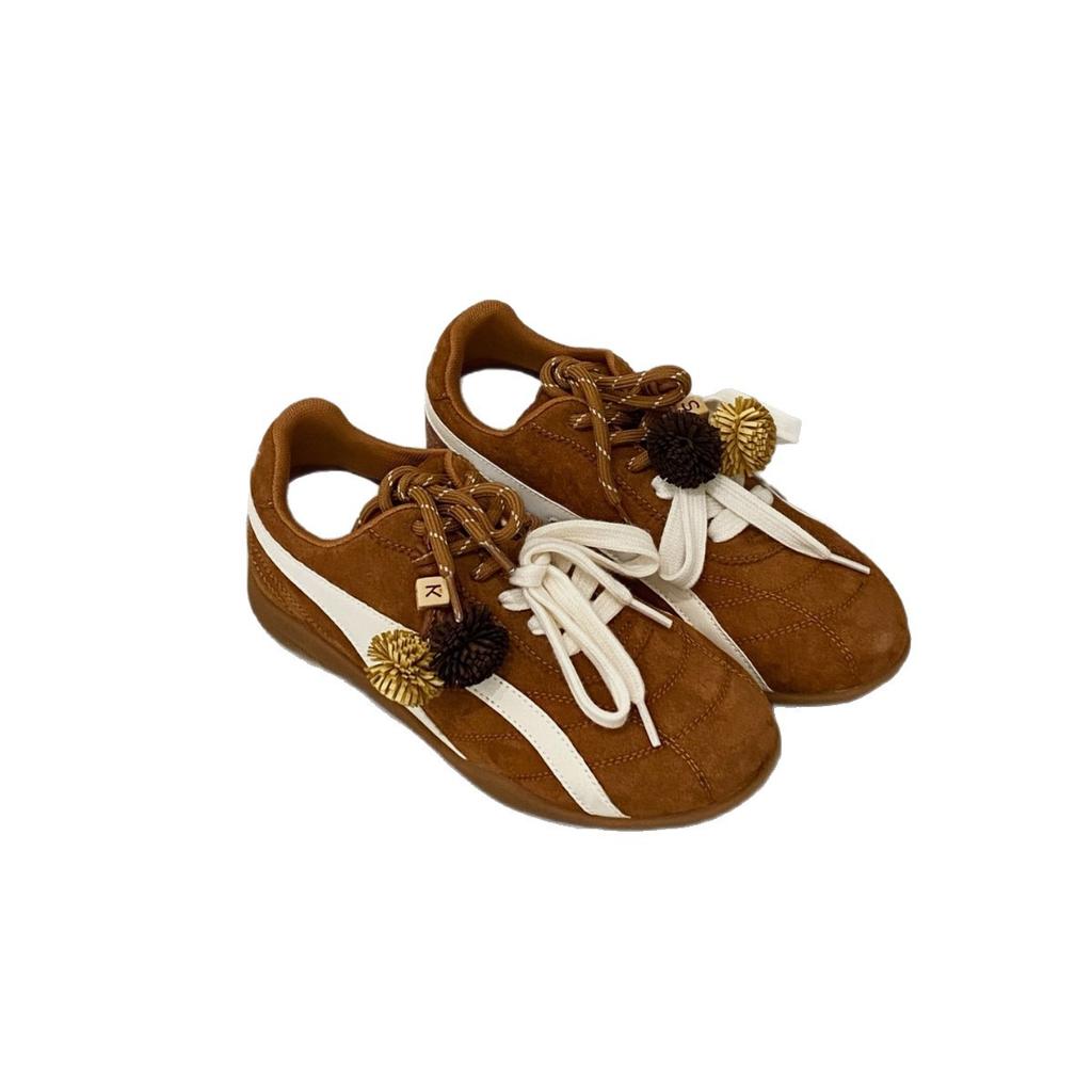 French retro leather sports and leisure shoes 2025 new suede inner heightening pine cone shoes fashionable cowhide German training shoes