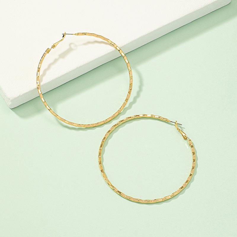 

Korean Style Geometric Circle Earrings: Trendy Street Fashion for Women