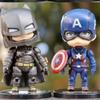 Scatola a Sorpresa Action Figures Marvel Avengers, Batman Iron Man Spider-Man Captain America Giocattoli, Ornamenti Modello da Collezione per Bambini e Fan