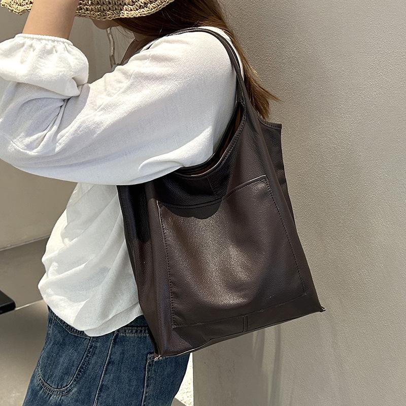 Leisure Large-capacity Tote Bag, Fashionable Cowhide Shopping Bag, Crossbody Bag for The Arm, Women's Bag