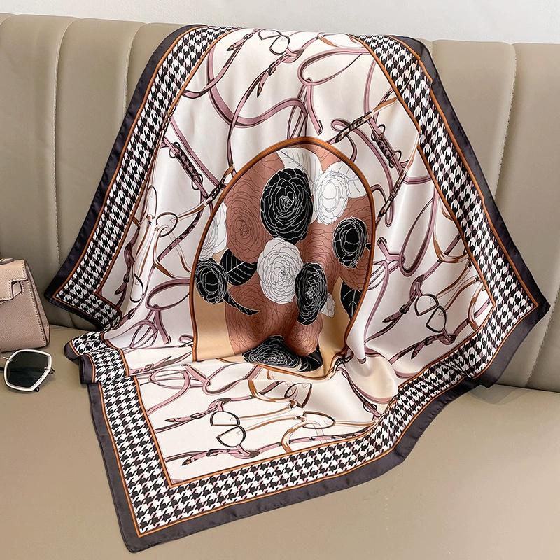 Luxury New Style Square Headscarf Women Sunscreen Beach Kerchief Popular The Four Seasons Scarves  Design 70X70CM Silk Hijab