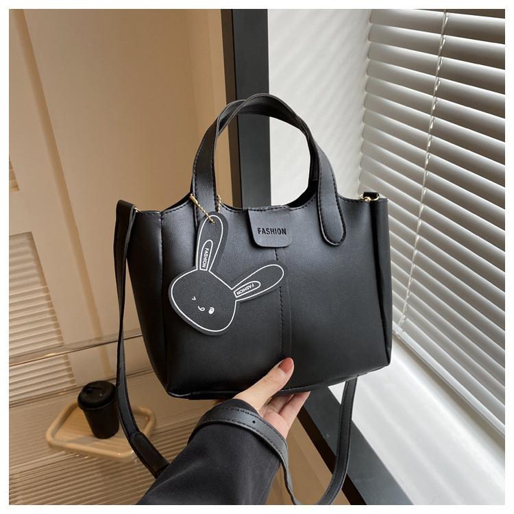 2024 New Korean Style Fashion Crossbody Bag Women's Trendy Simple Shoulder Bag