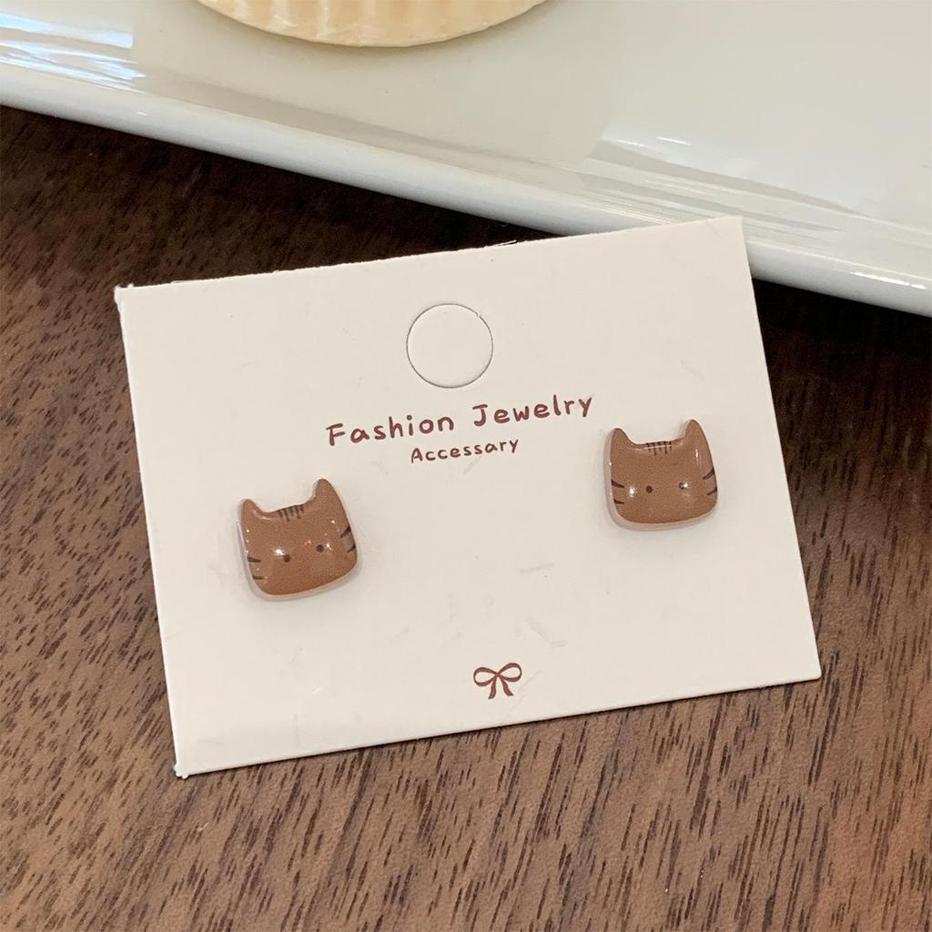 Exquisite Japanese Cute Cat Head Silver Stud Earrings for Women