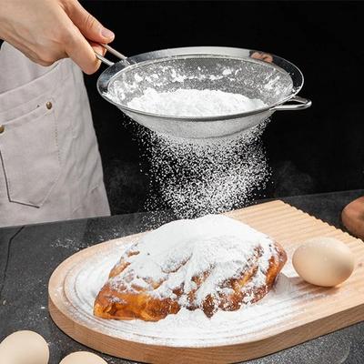 Feinmaschiges Lebensmittelsieb für die Küche: Ideal zum Sieben von Mehl, Puderzucker und trockenen Zutaten zum Backen und Kochen