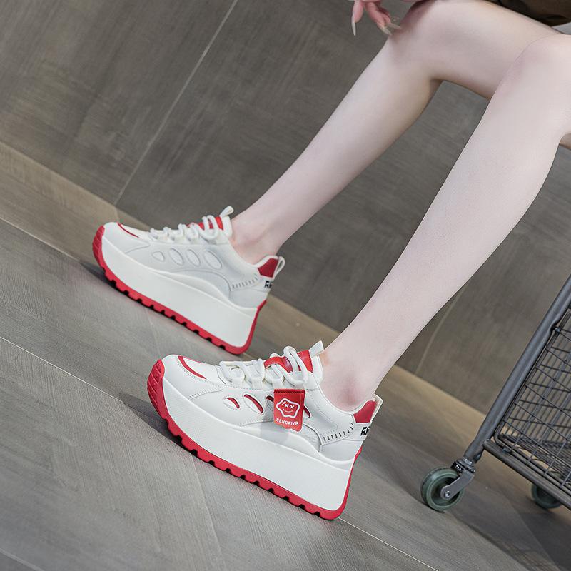 Dad Shoes Women's Spring 2025 Platform Internet Celebrities Burst Board Height Increase Sports Leisure Fashion Versatile Small Women's Shoes