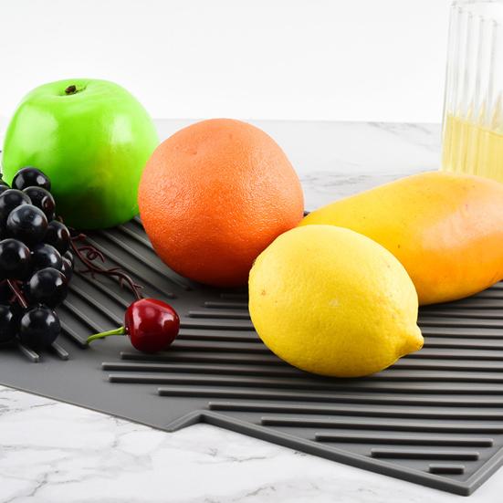 Tapis de séchage en silicone pour vaisselle avec drainage rainuré Résistant à la chaleur Protection de plan de travail pour cuisine Tapis antidérapant pour évier Réfrigérateur Tiroir