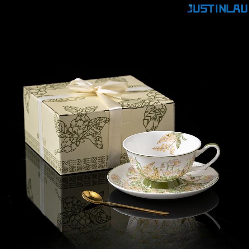 English Afternoon Tea Cup and Saucer Set European Bone China High-end Coffee Set Exquisite Ceramic Black Tea Cup Set