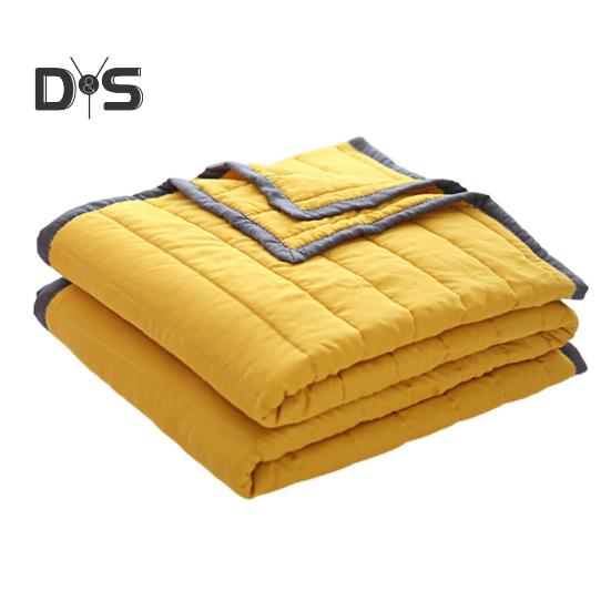 

Охлаждающее летнее одеяло для сна Ice Silk, машинная стирка, поглощает тепло, предотвращает ночную потливость, легкий переносной диван для гостиной, всесезонное постельное белье жёлтый