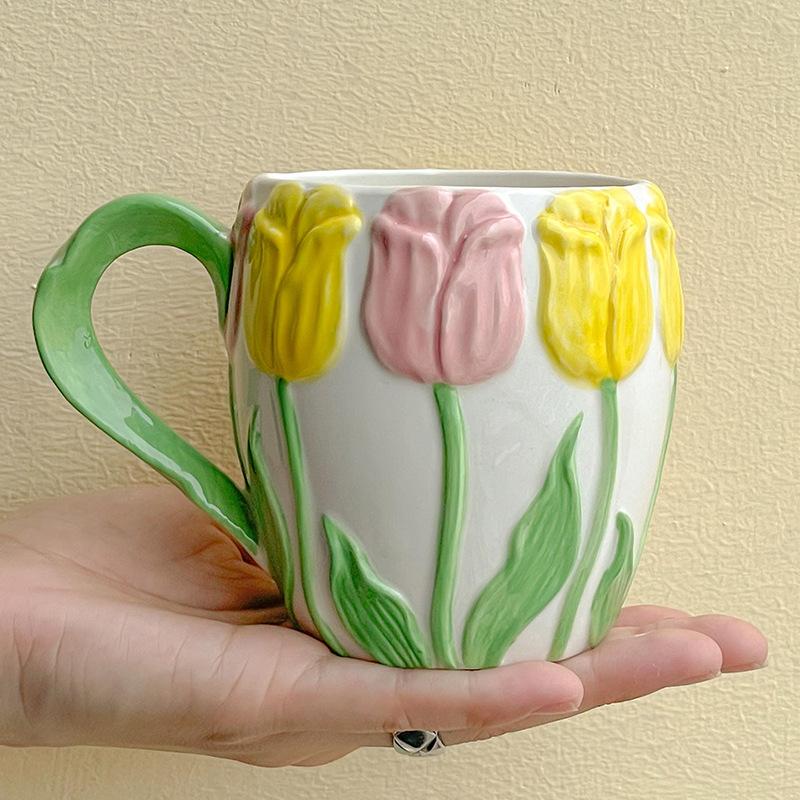 Tulpe Relief Handbemalte Tasse Exquisite Tasse Wasserbecher Mädchen Keramik Kaffee Milch Tee Koreanischer Stil Tasse
