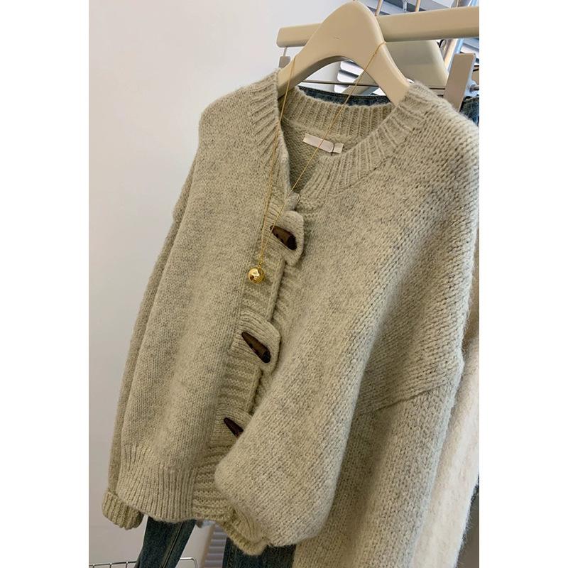 Retro Horn Buckle Knitted Cardigan for Women's Autumn and Winter New Gentle and Versatile and Thin Soft Waxy Sweater for Women