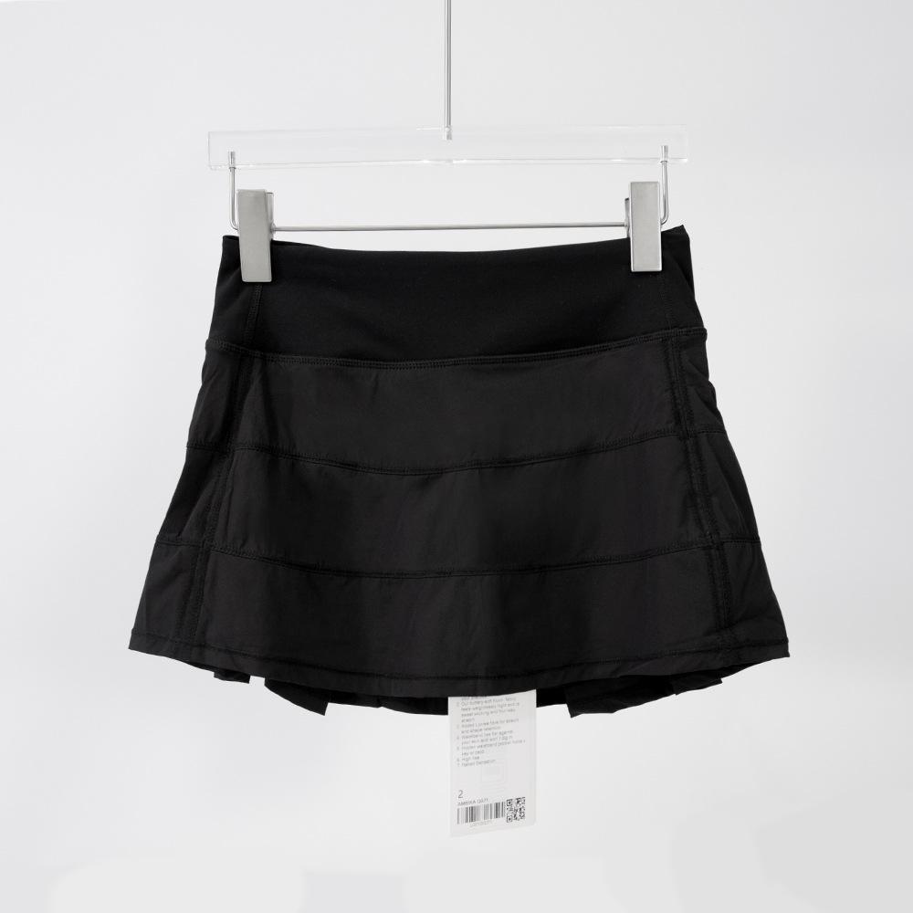 

Женская короткая юбка телесного цвета со средней посадкой для летних видов спорта Size 2: 80-90 lbs