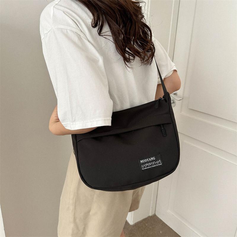Fashionable Chic Shoulder Bag 2023 Summer New Tote Bag Trendy Crossbody Bag For Women