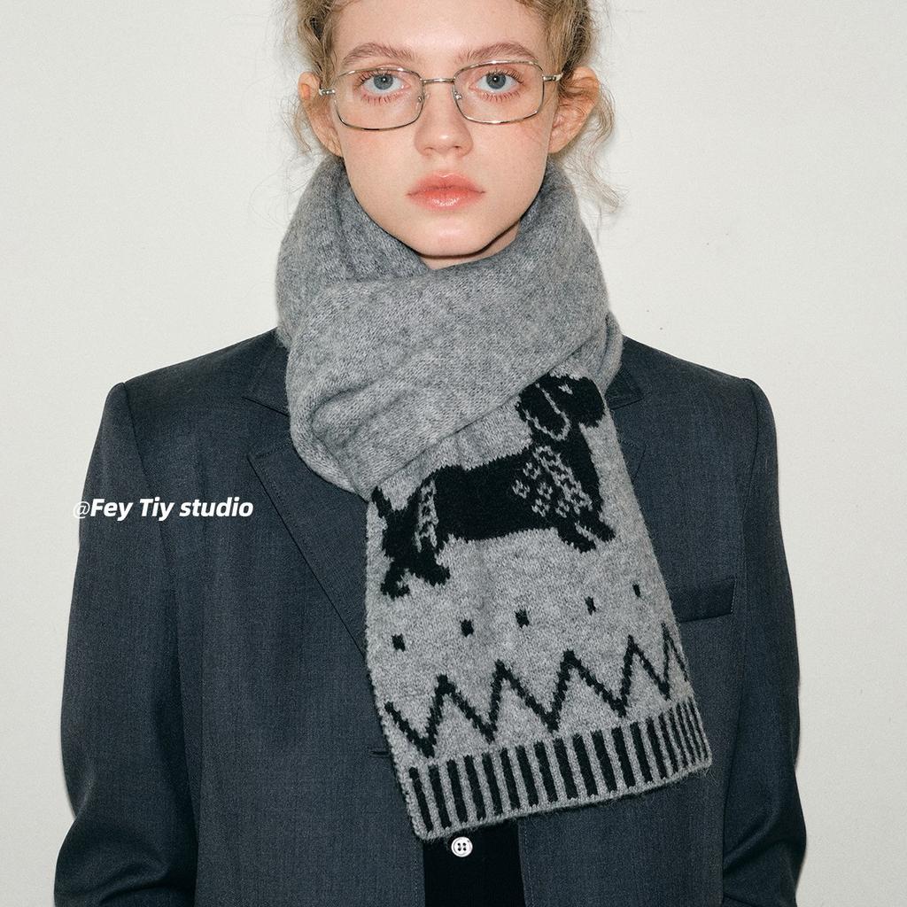 Gray Dachshund Knitted Scarf Women's New Winter Korean Atmosphere Warm Woolen Scarf Women's Neck Protector