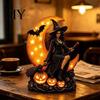 Halbmond-Statue Halloween-Hexe auf dekorativem Licht, Gothic Einzigartige Sammlerlampe, Harzfigur für Zuhause Tischplatte Gruselige Saisonale