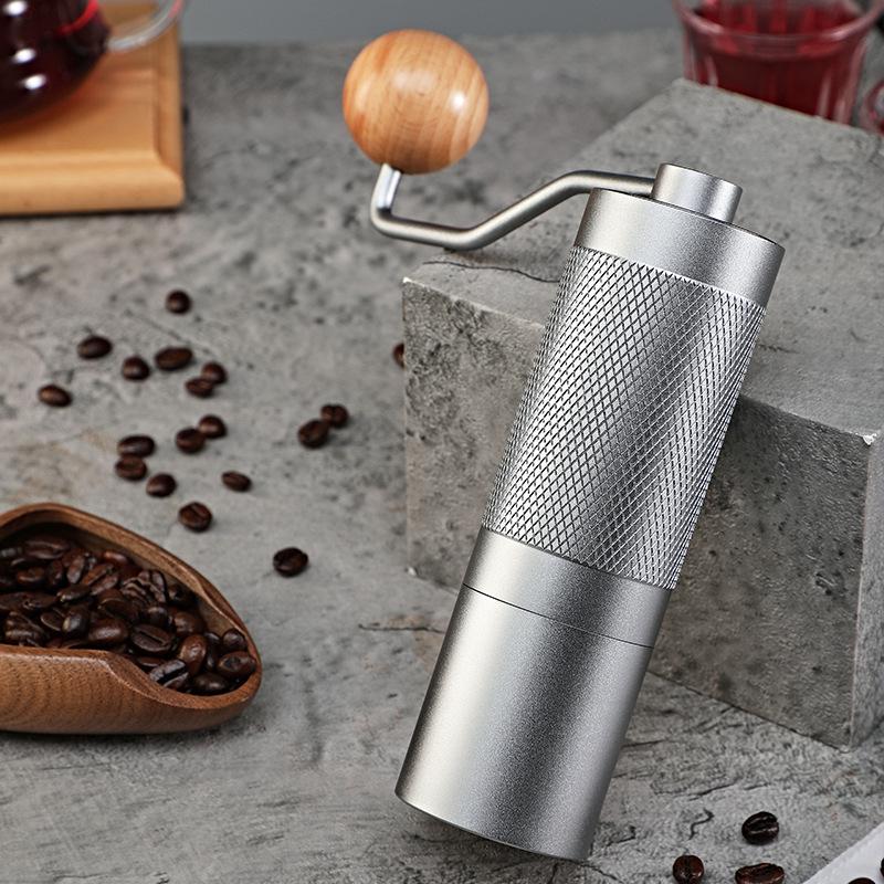 Portable Hand-Crank Coffee Grinder with CNC Steel Core for Outdoor and Household Use
