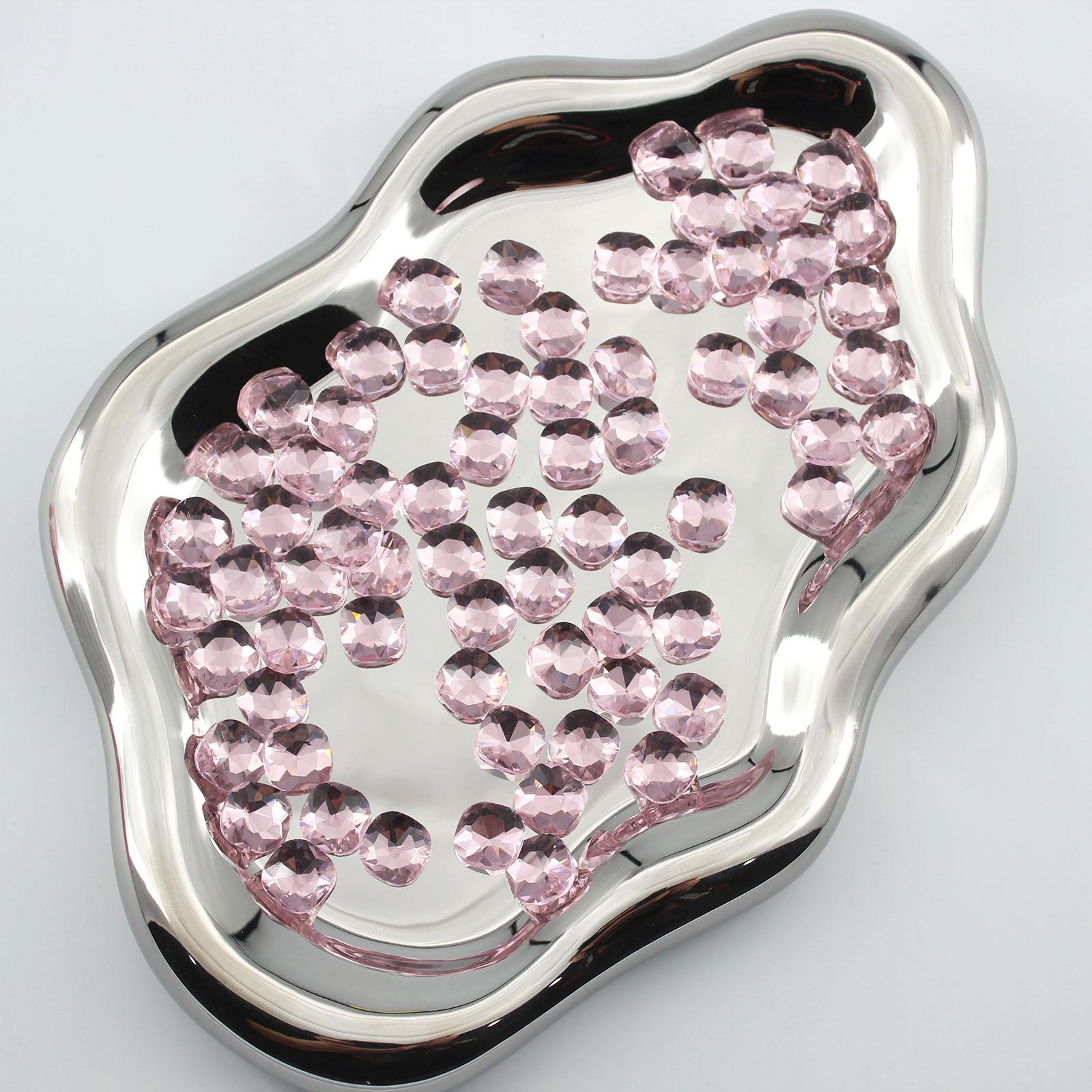 

Целая упаковка 720 кристаллов Ice-Through Powder с заостренным дном и бриллиантовым размером Love Crooked Heart, украшения для ногтей