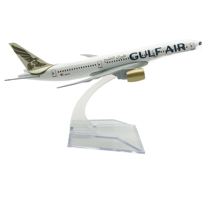 

Gulf Air Boeing 787 Alloy Aircraft Model 16CM бежевый