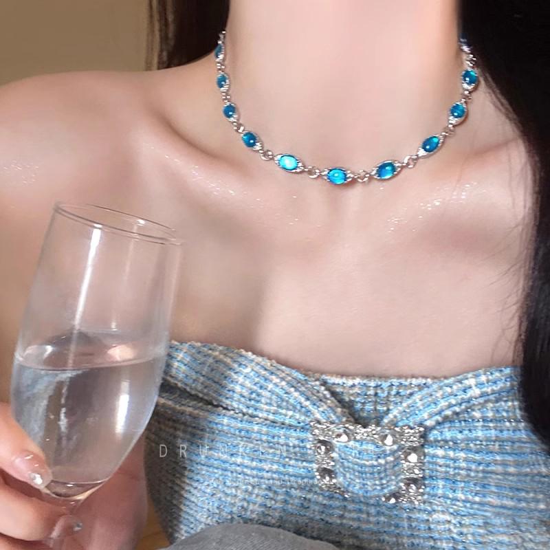 Elegant Stacked Pearl Necklace for Women - High-End Autumn/Winter Accessory with a Stylish Sweater Chain Design