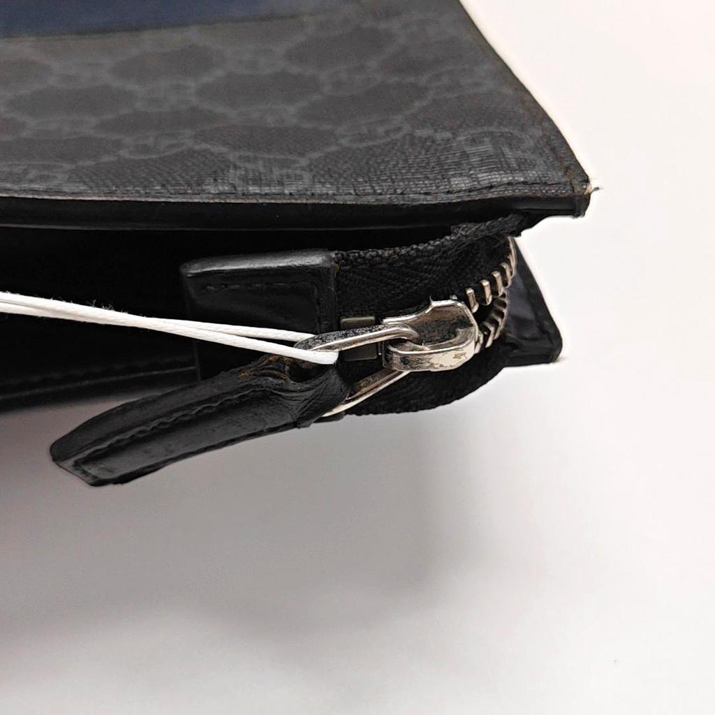 [Pre-Owned] Signature Logo Stripe Web Zipper Canvas Clutch - Fair #1Q4GJFX