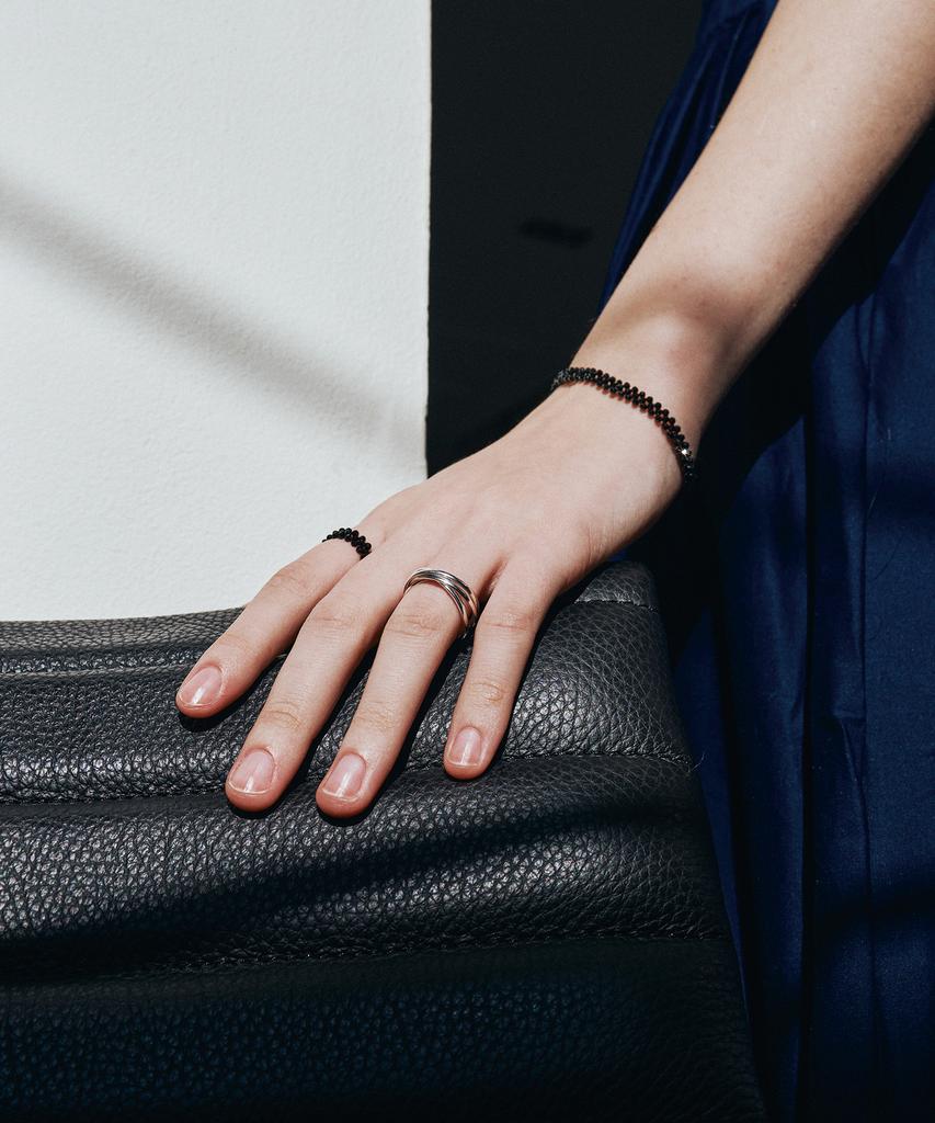Tou At017 Black Dot Bracelet
