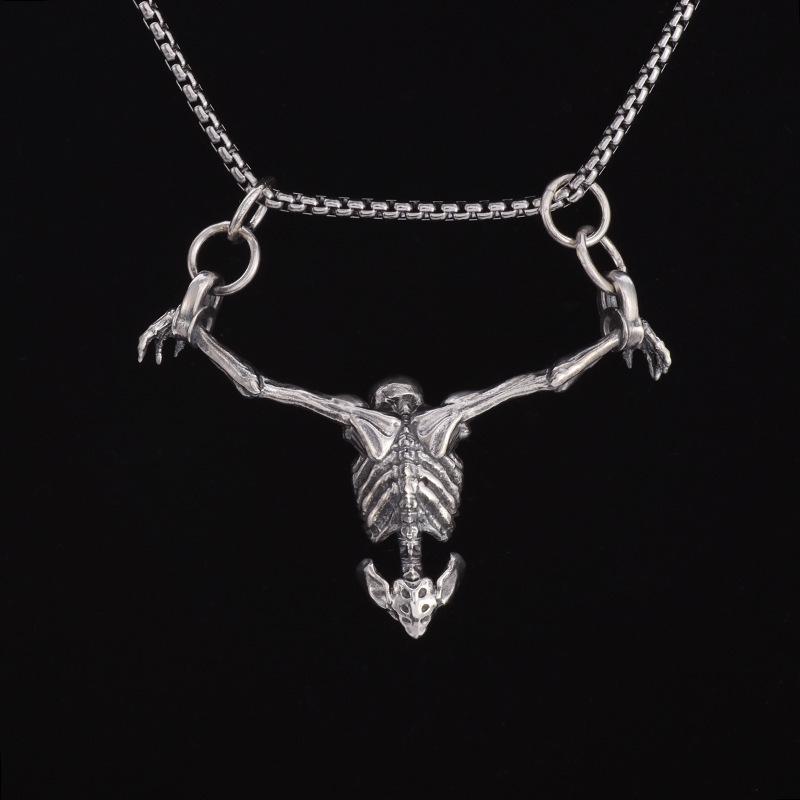 Eco-Friendly European & American Halloween Punk Skull Necklace - Retro Fashion Jewelry