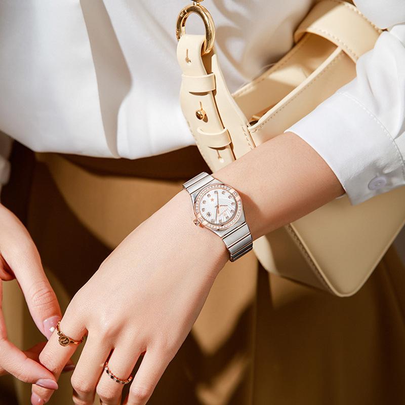 Luminous Waterproof Women's Quartz Watch – High-End Textured Ladies Model