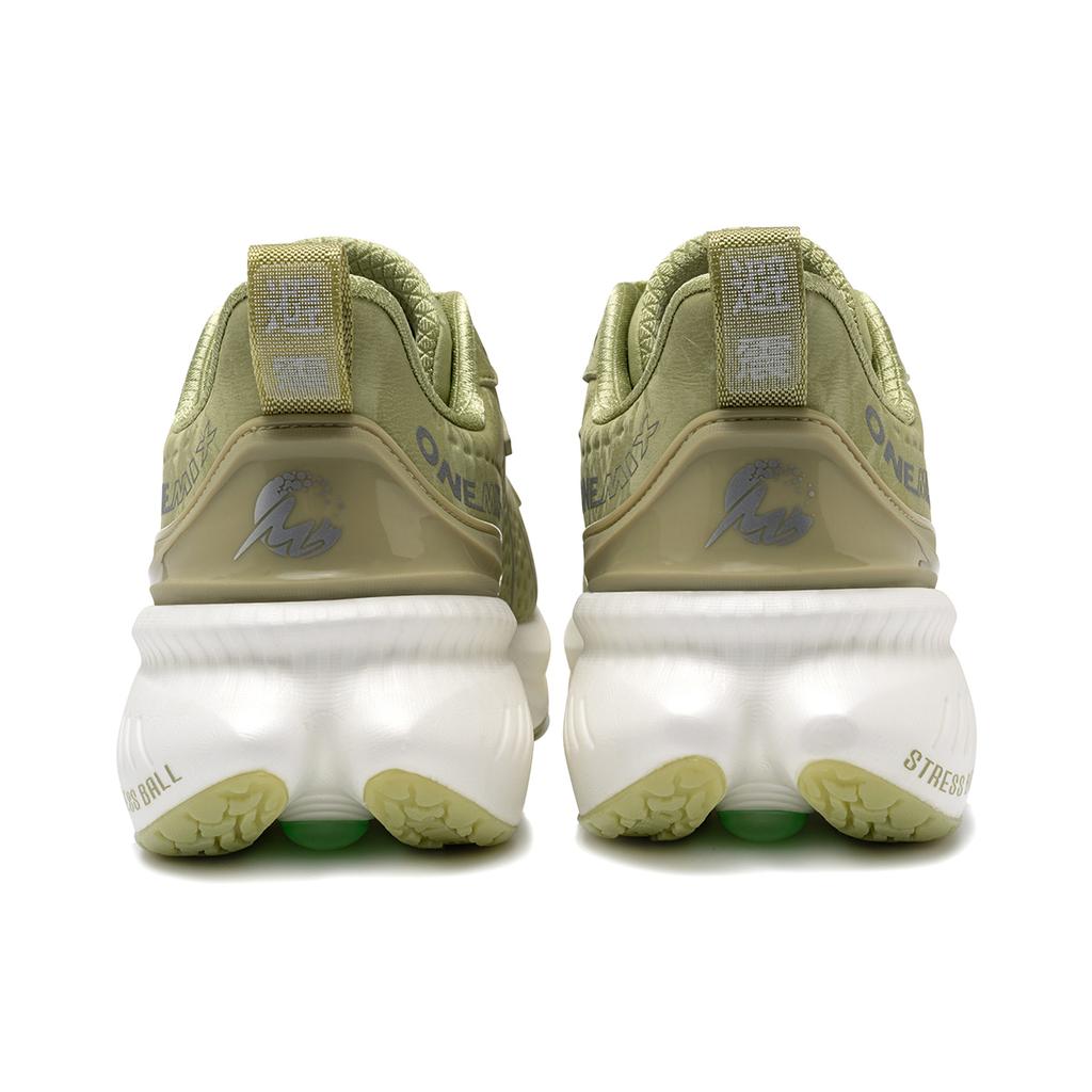 onemix Fashion Running Shoes for Men Air Cushion Athletic Couple Trainers Sport Runner Shoes Outdoor Women Walking Sneakers