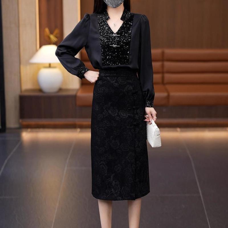 Women's Solid Color Pullover V-Neck Rivet Button Sequined Lantern Long Sleeve Patchwork Chiffon T-shirt Chinese Style Tops