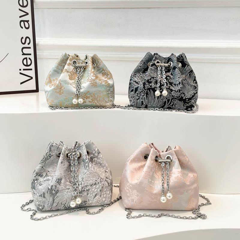 Street Fashion Chain Shoulder Bag 2025 New New Chinese Bucket Bag Simple Strap Sweet Embroidered Oblique Span Bag