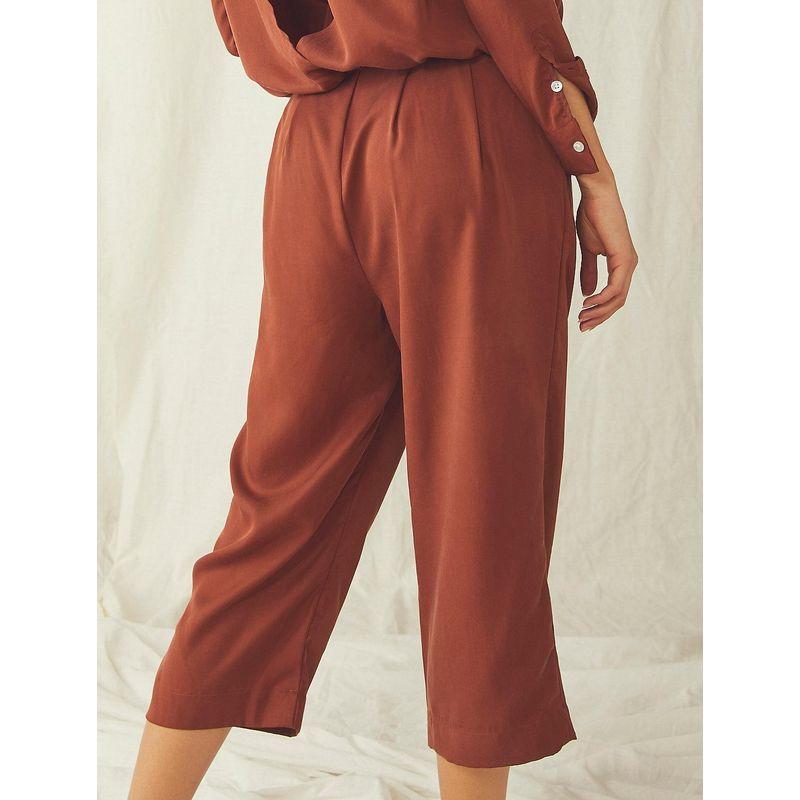 

FP Оригинал D Экспорт Ленивая и Клетчатая Ткань Лиоцелл Стильные Топы с Открытой Спиной на Пряжках Укороченные Брюки Костюм Deluxe Brown Cropped Pants US12